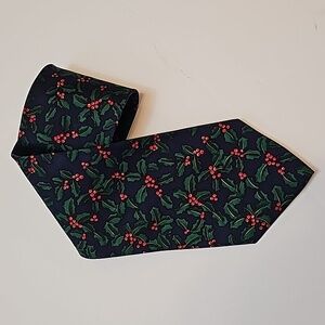 Alynn Neckwear  "Holly" 100% Silk Tie Mens Christmas  Blue, Red & Green EUC